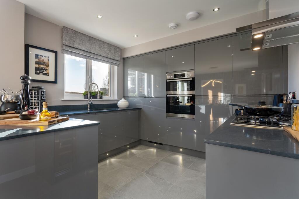 House in Cumbernauld, North Lanarkshire - View 5