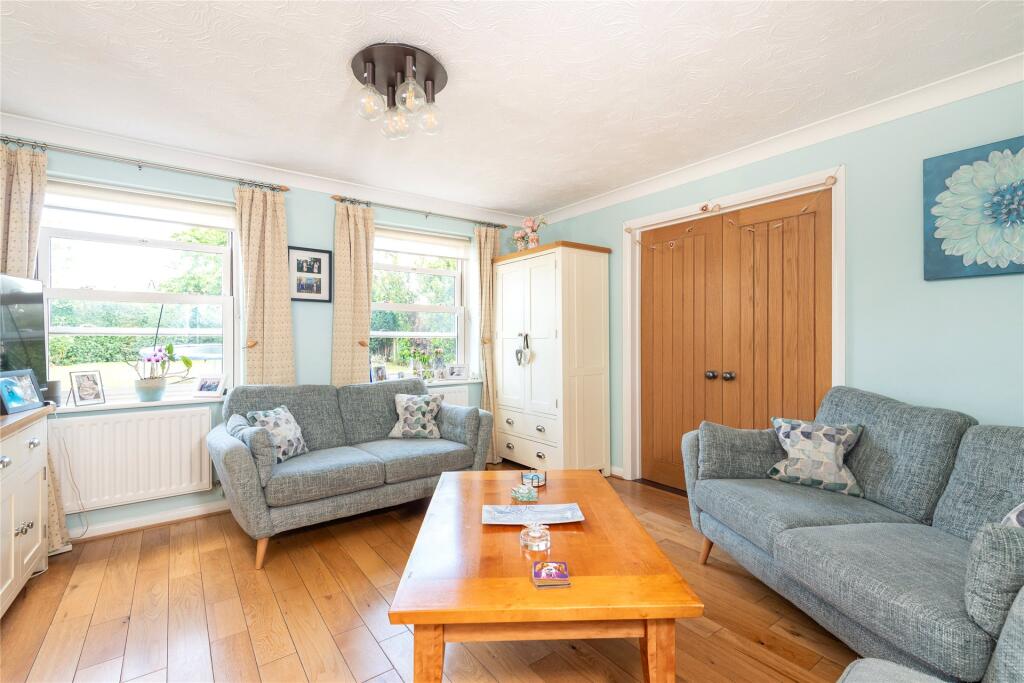 Carnoustie Drive, Great Denham, Bedfordshire, MK40 - View 5