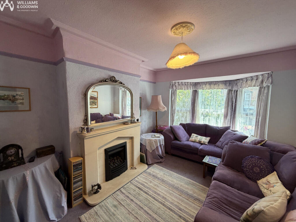 House in Bangor, Garth - View 3