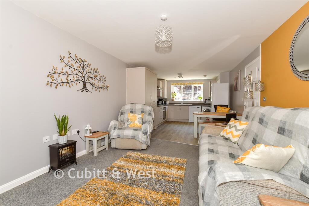 House in Littlehampton, Kingley Gate - View 3