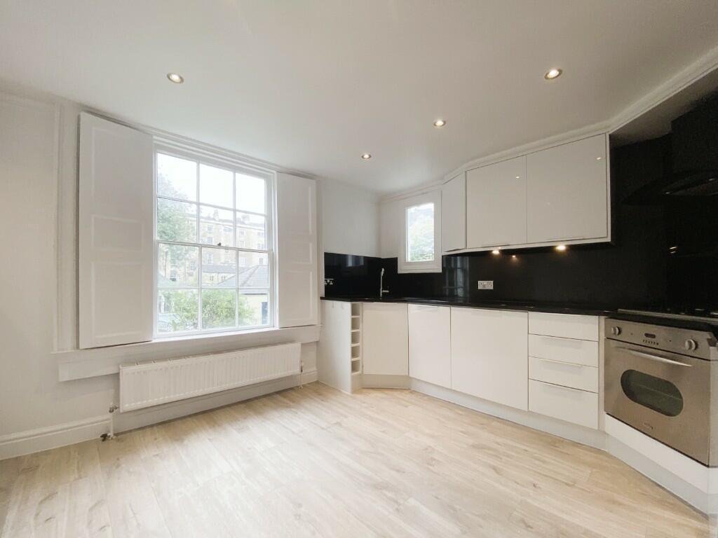 Apartment in Bath - View 3