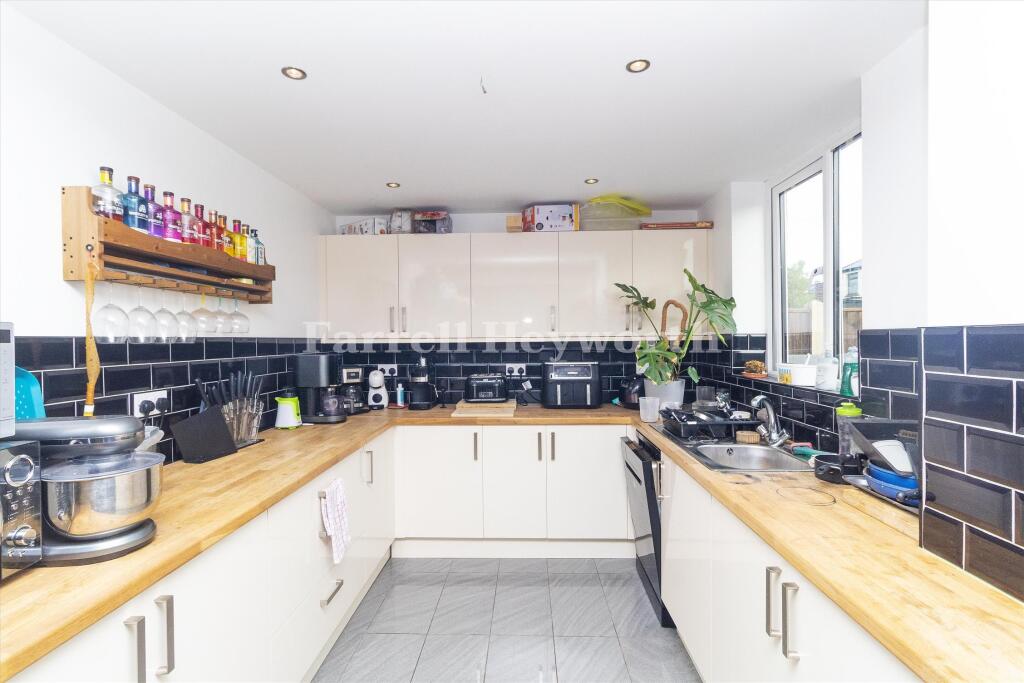 House in Lancaster - View 5