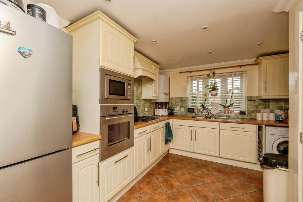 House in Dorchester - View 3