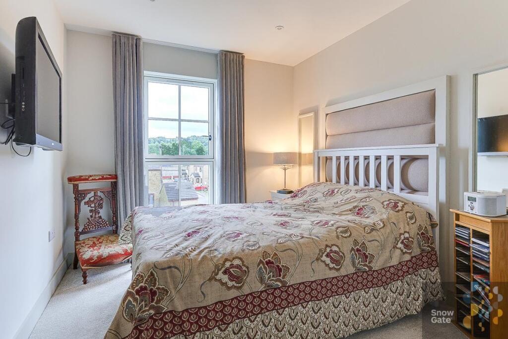 Apartment in Wakefield - More