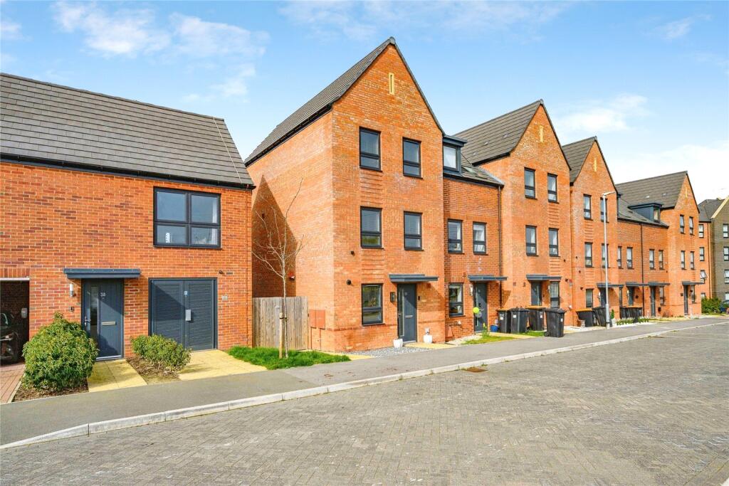 Main image of property: Betony Meadow, Houghton Regis, Dunstable, Bedfordshire, LU5