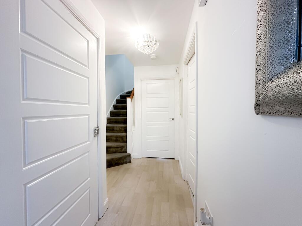 Far Hey Drive, Wirral, CH49 - View 6