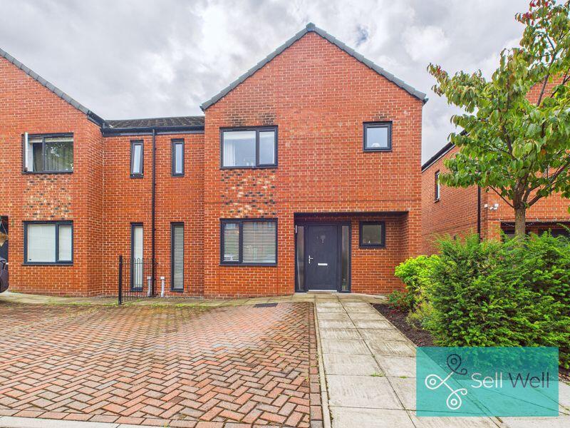Main image of property: Magnalls Fold Close, Worsley, Manchester
