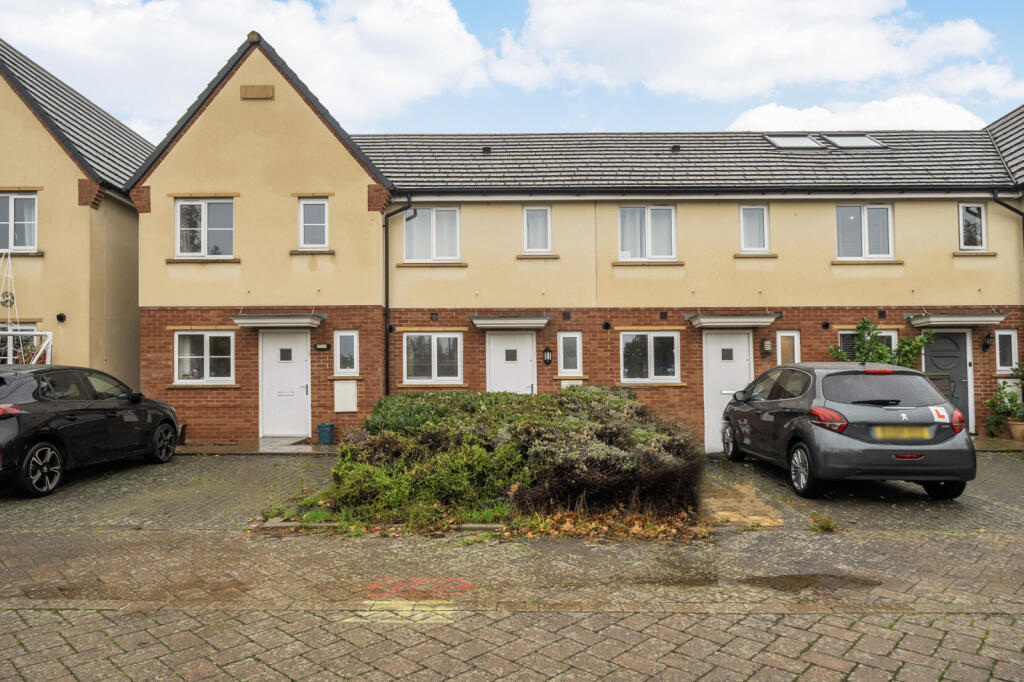 Main image of property: Robin Way, Didcot