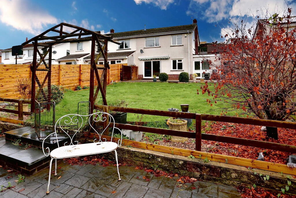 Main image of property: 33 Delafield Road, Abergavenny, NP7 7AW