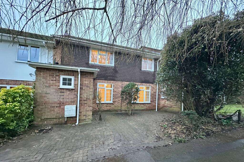 Main image of property: Barrards Way, Seer Green, HP9