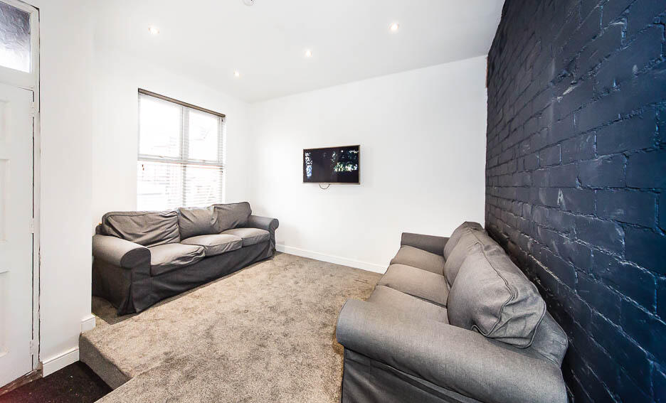 6 bedroom terraced house for rent