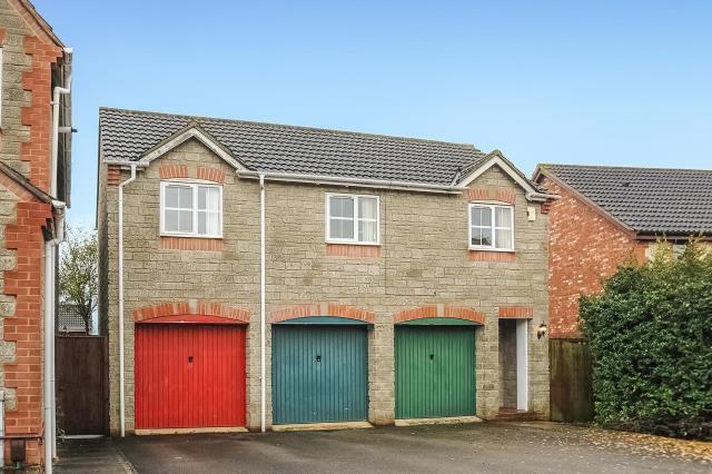 Main image of property: Spruce Gardens, Oxford, OX4