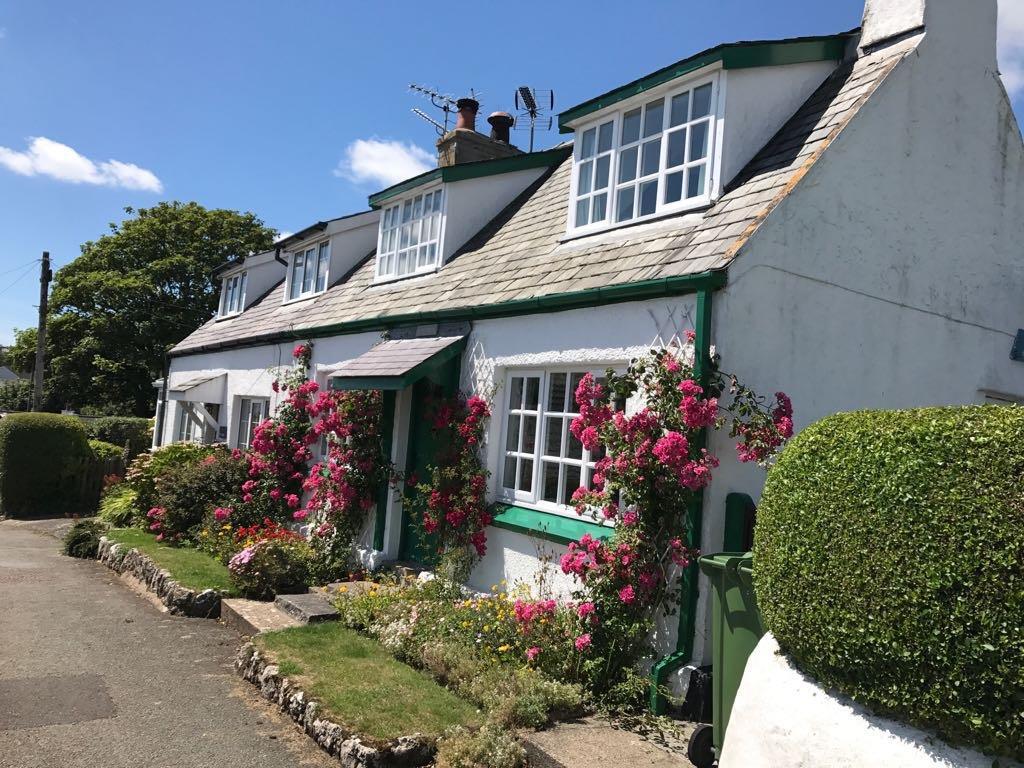 3-bed house on Ty Brics, Moelfre, £395,000