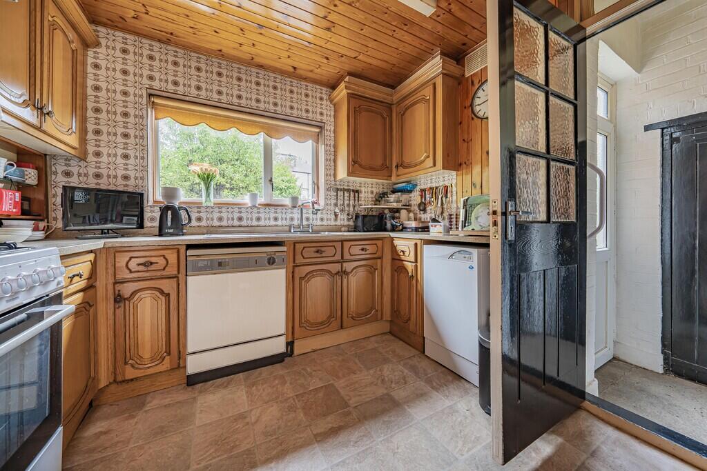 House in Harrow - More