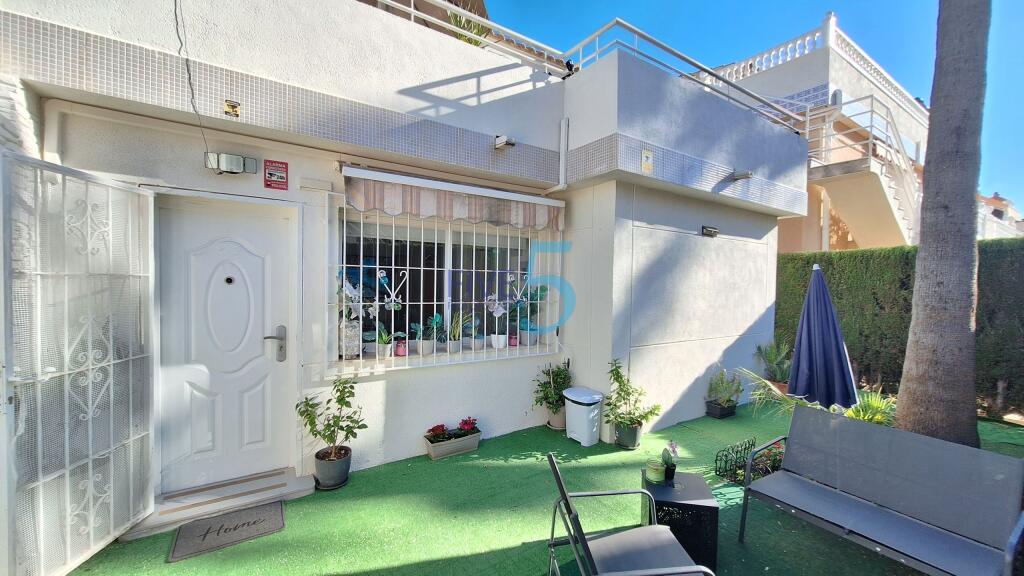 Main image of property: Valencia, Alicante, Los Altos
