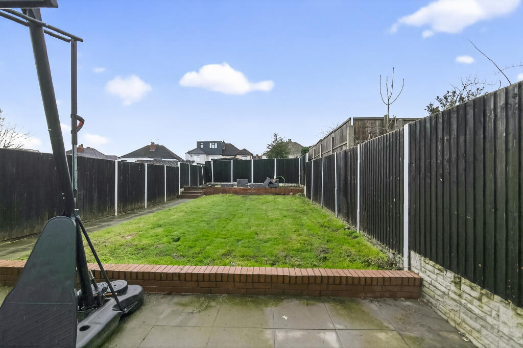 Holly Road, Oldbury, B68 image 4