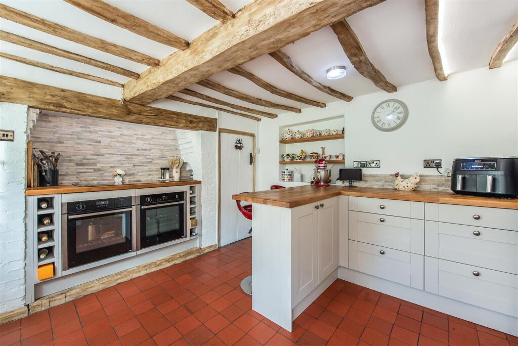 House in Test Valley, Upper Clatford - View 5