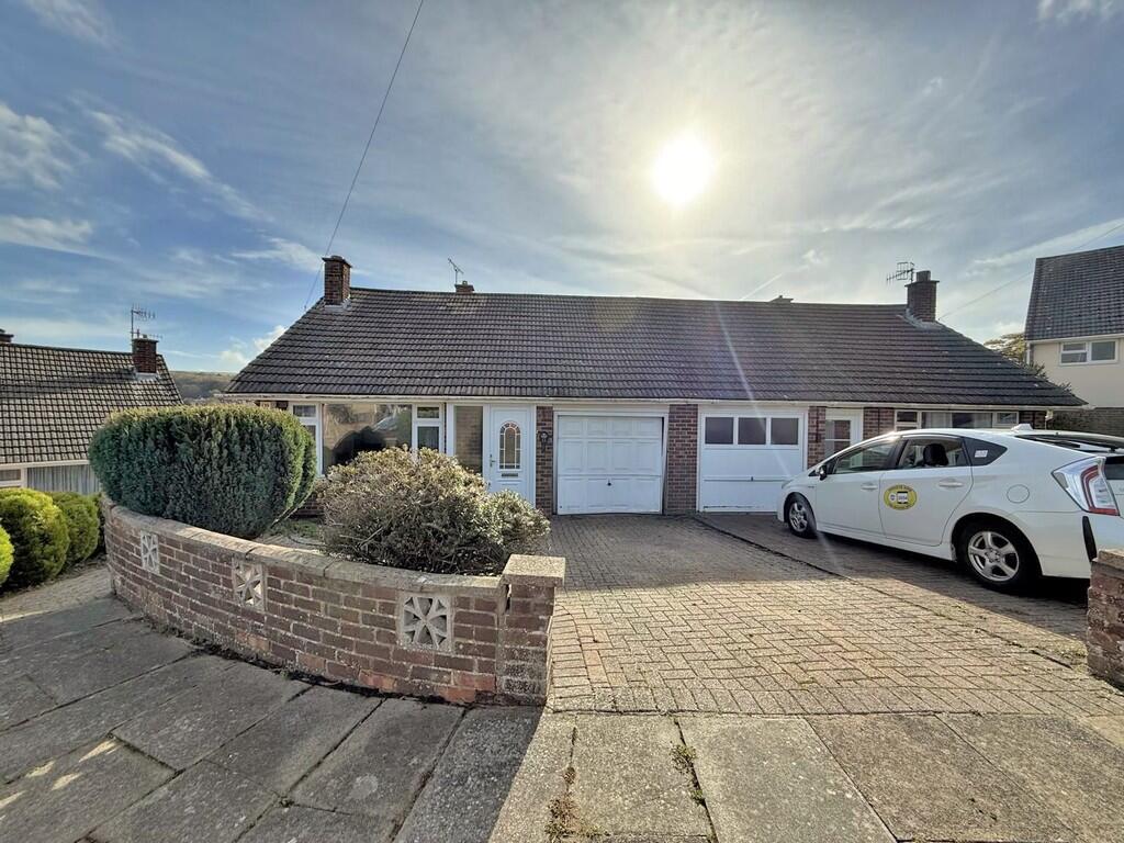 3-bed semi-detached on Rushlake Close, Brighton, BN1 9AY, £425,000