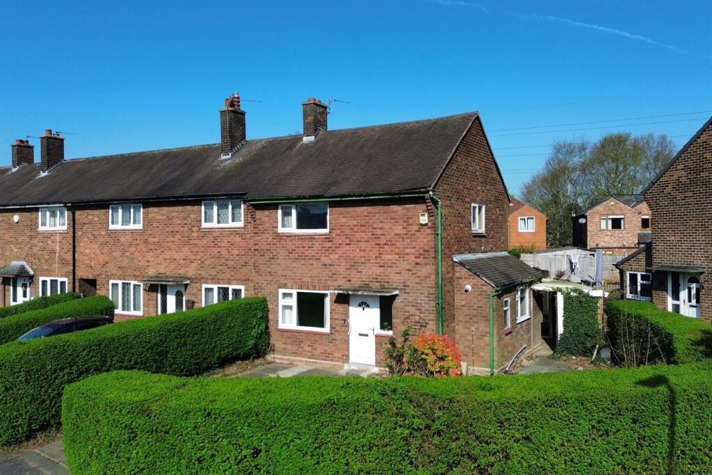 Main image of property: Fitzwalter Road, Woolston, WA1  4BT