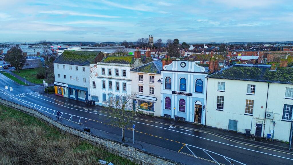 Apartment in Bridgwater, Eastover, Somerset - View 2