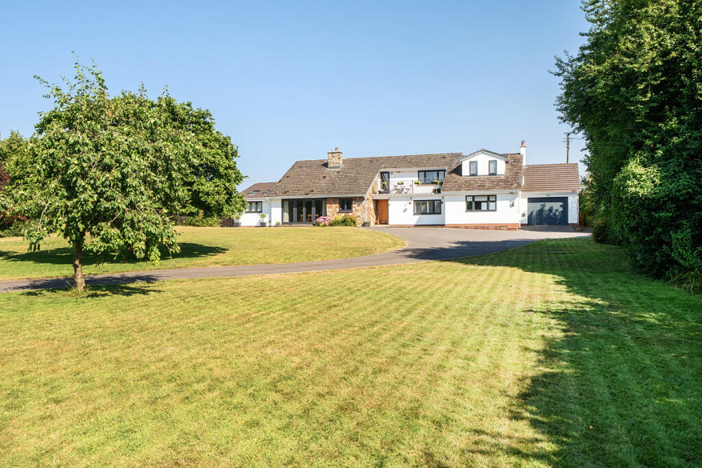 House in Thornbury, South Gloucestershire