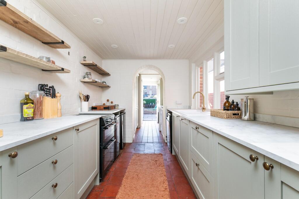 House in Southampton - View 5