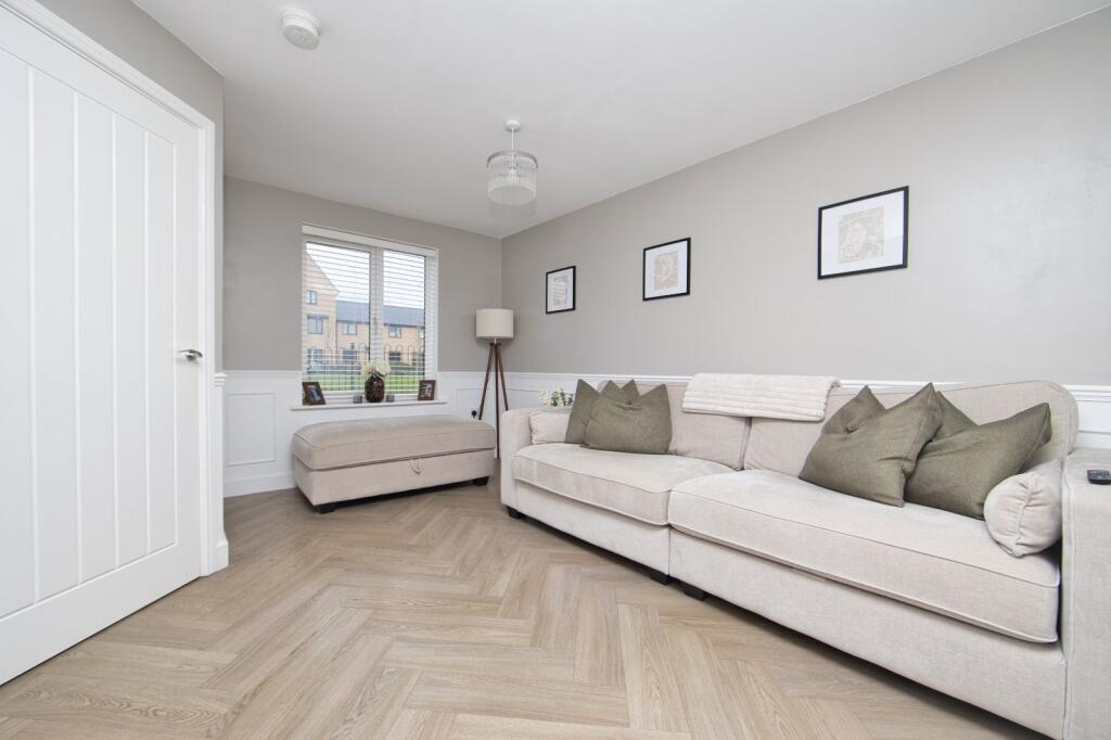 House in Folkestone, Golden Valley, Sandgate - View 2
