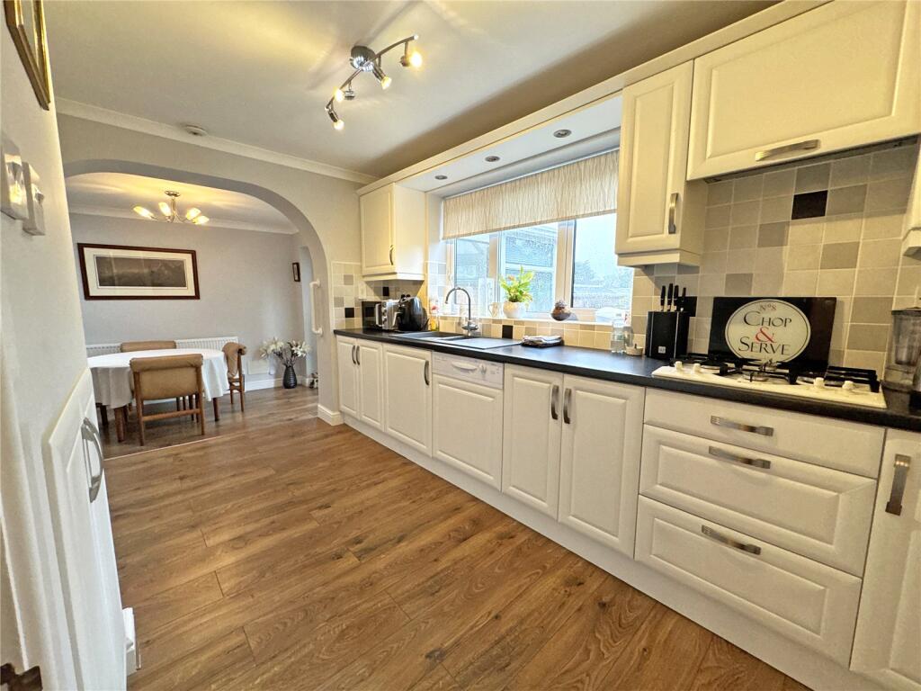 Ferndell Close, Cannock, Staffordshire, WS11 - View 5