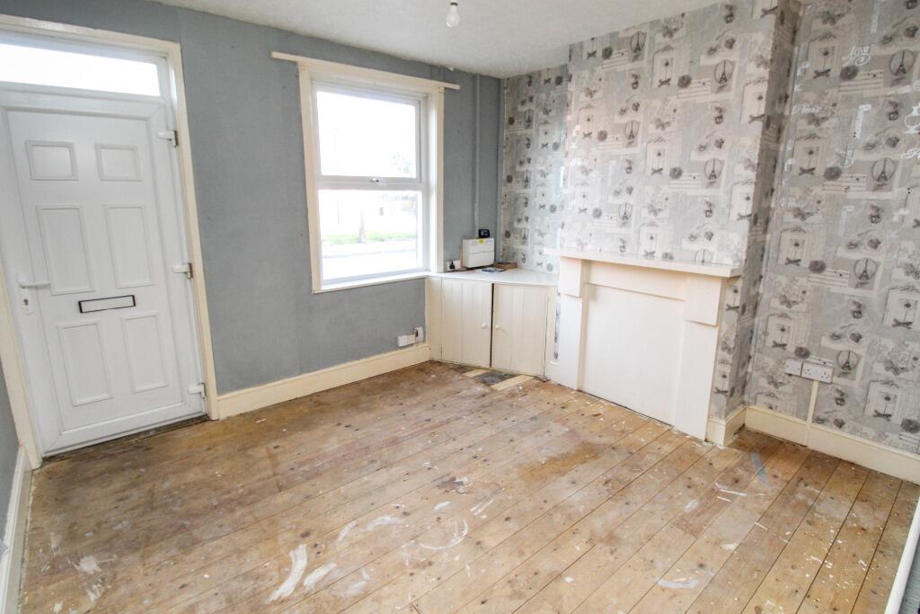 House in Ashfield, Sutton in Ashfield, Nottinghamshire - View 2