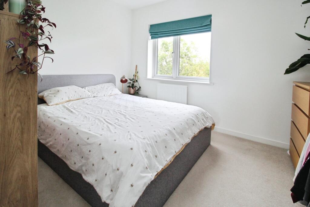 Apartment in Bristol - More