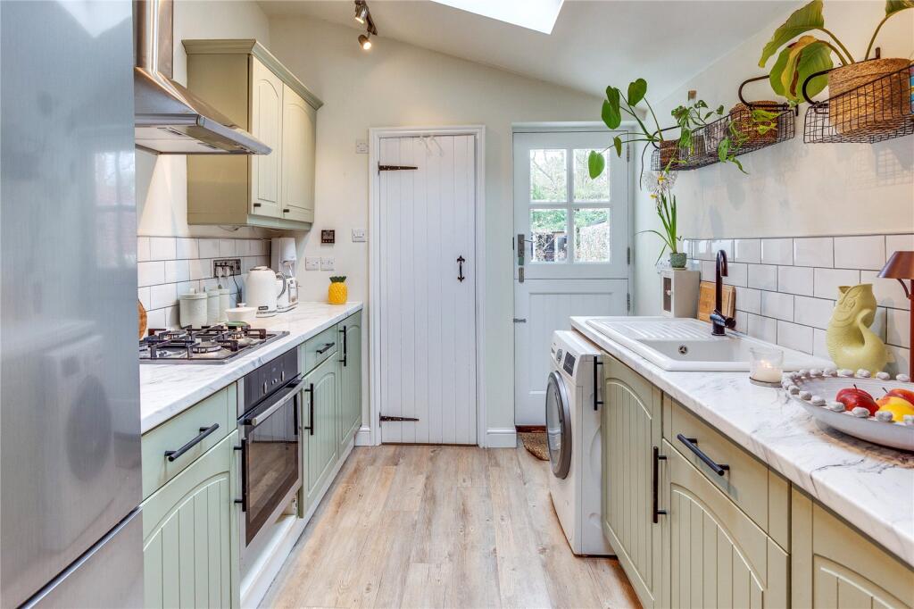 House in Wargrave, Sheeplands Farm - View 3