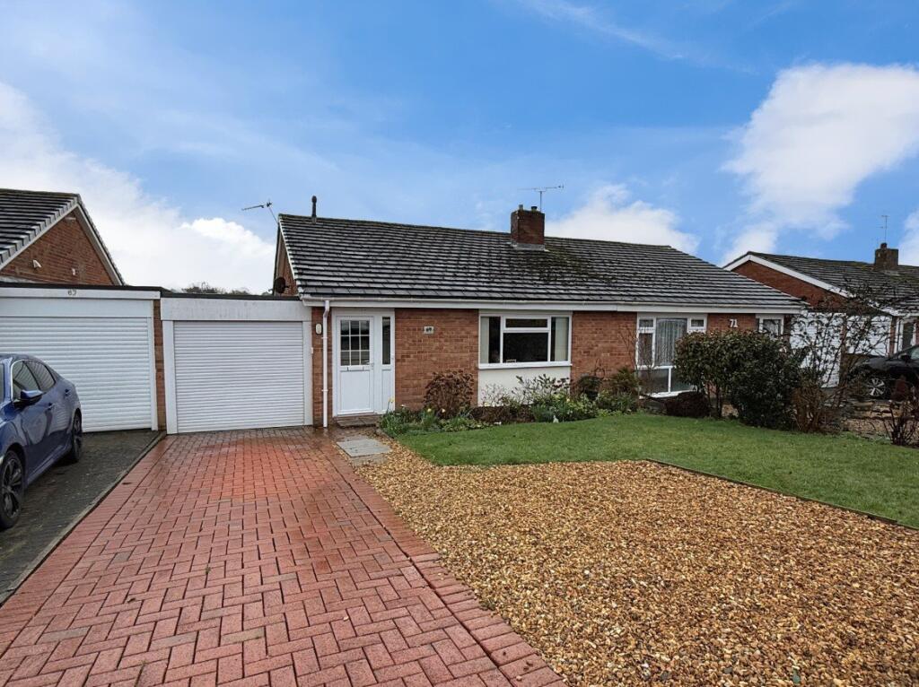 Main image of property: Mizzymead Rise, Nailsea, North Somerset, BS48