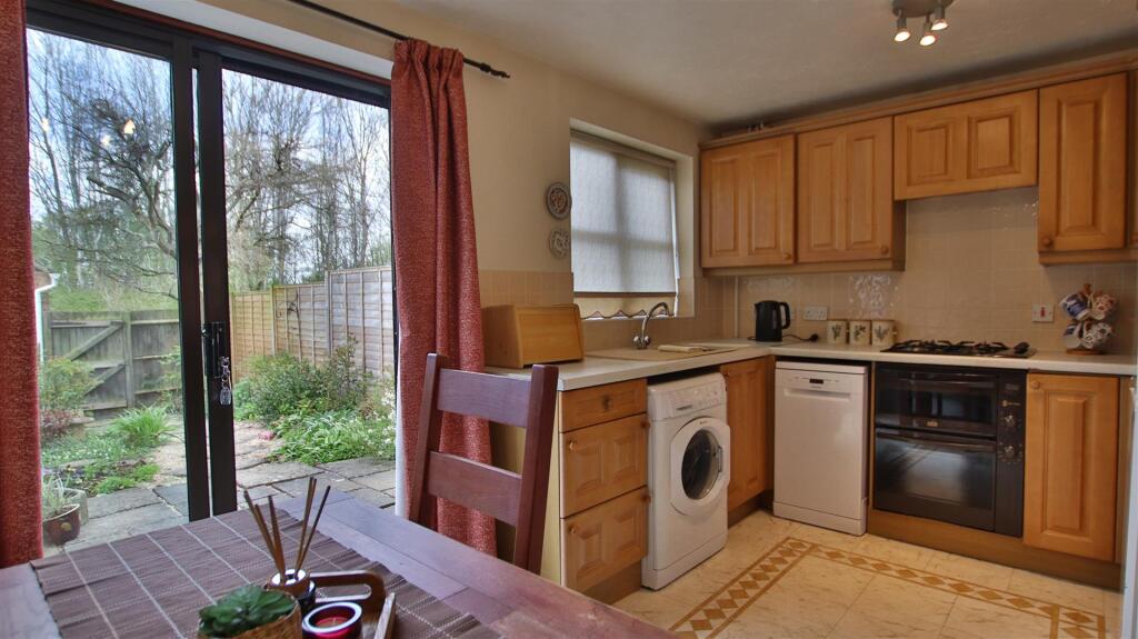 Graylag Crescent, Walton Cardiff, Tewkesbury - View 3