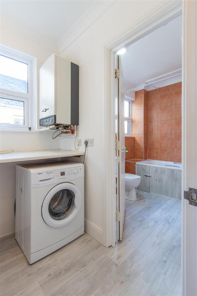 Apartment in Cardiff - View 5