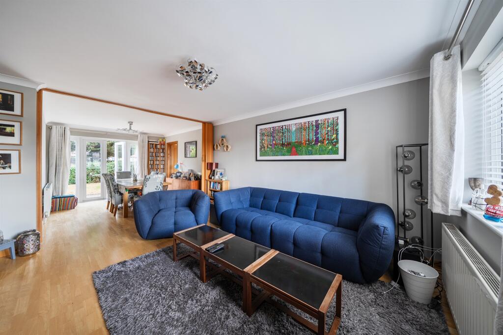 House in Slough - View 3