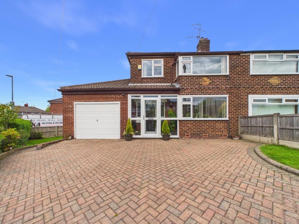 Main image of property: Vicarage Road, Ashton-under-Lyne, Greater Manchester, OL7