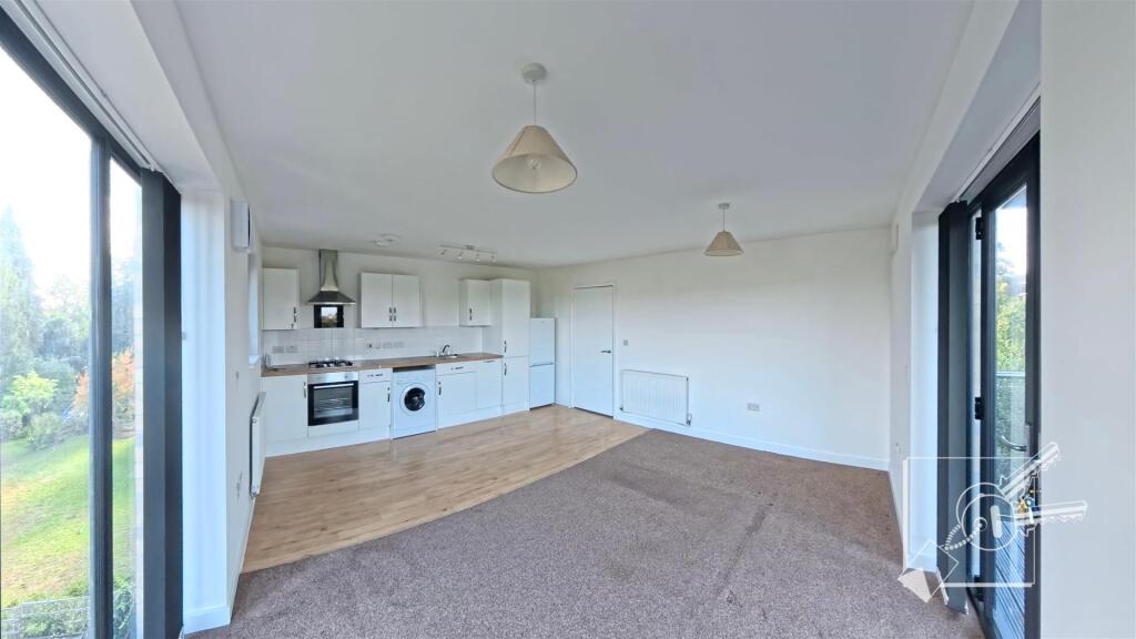Apartment in Maidstone, Kent - View 2