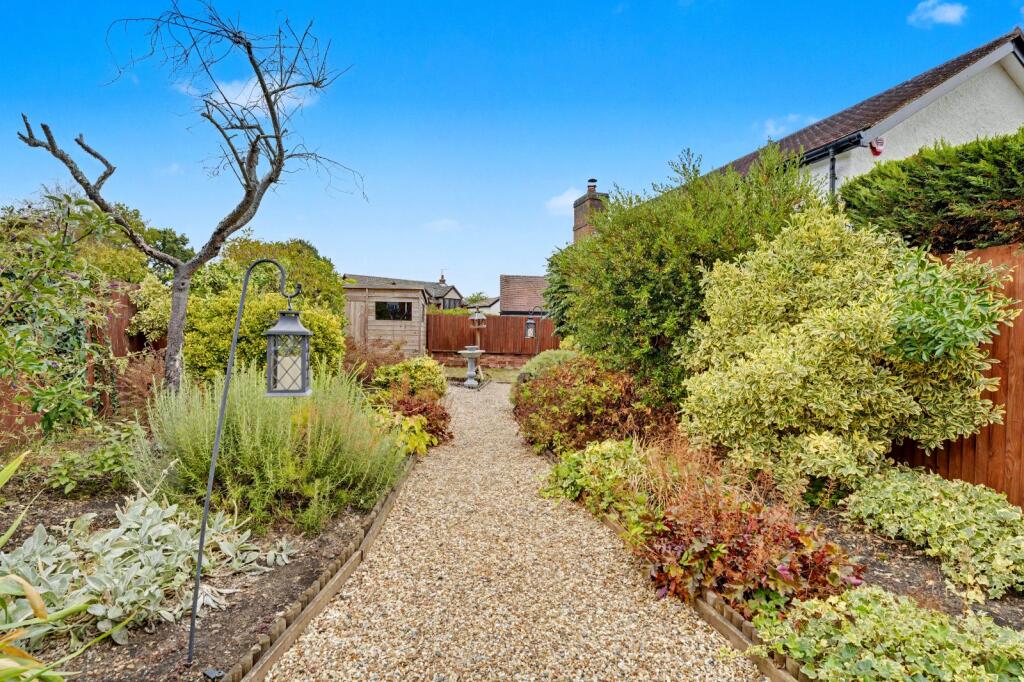 House in Welwyn Hatfield, Woolmer Green - View 3