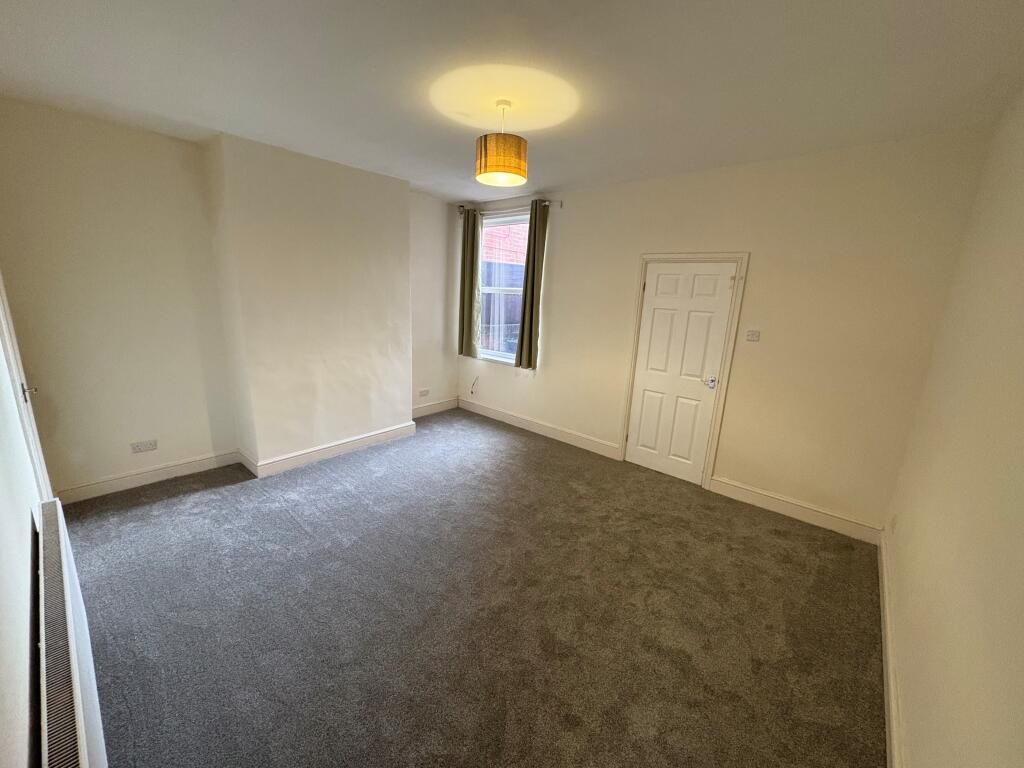 House in Doncaster, South Yorkshire - More