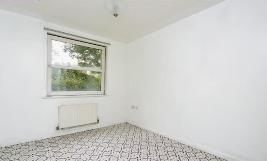 Apartment in St Helens - View 4