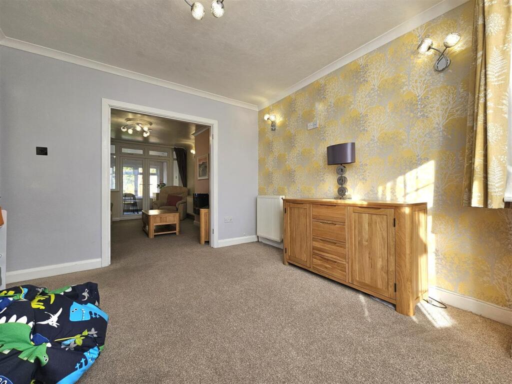 House in Solihull, Ulverley Green - View 5