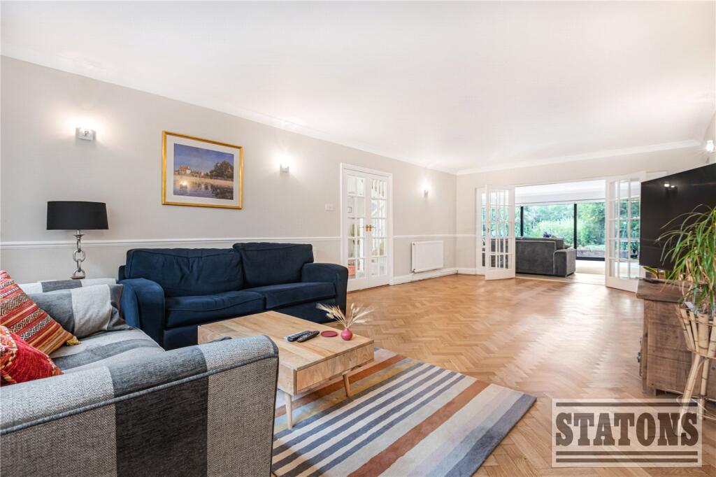 House in Barnet, Hadley Wood - View 4