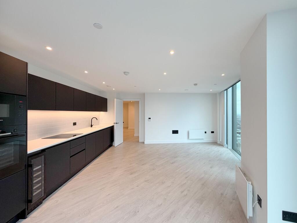 Main image of property: 1 Trinity Way, Manchester, M3