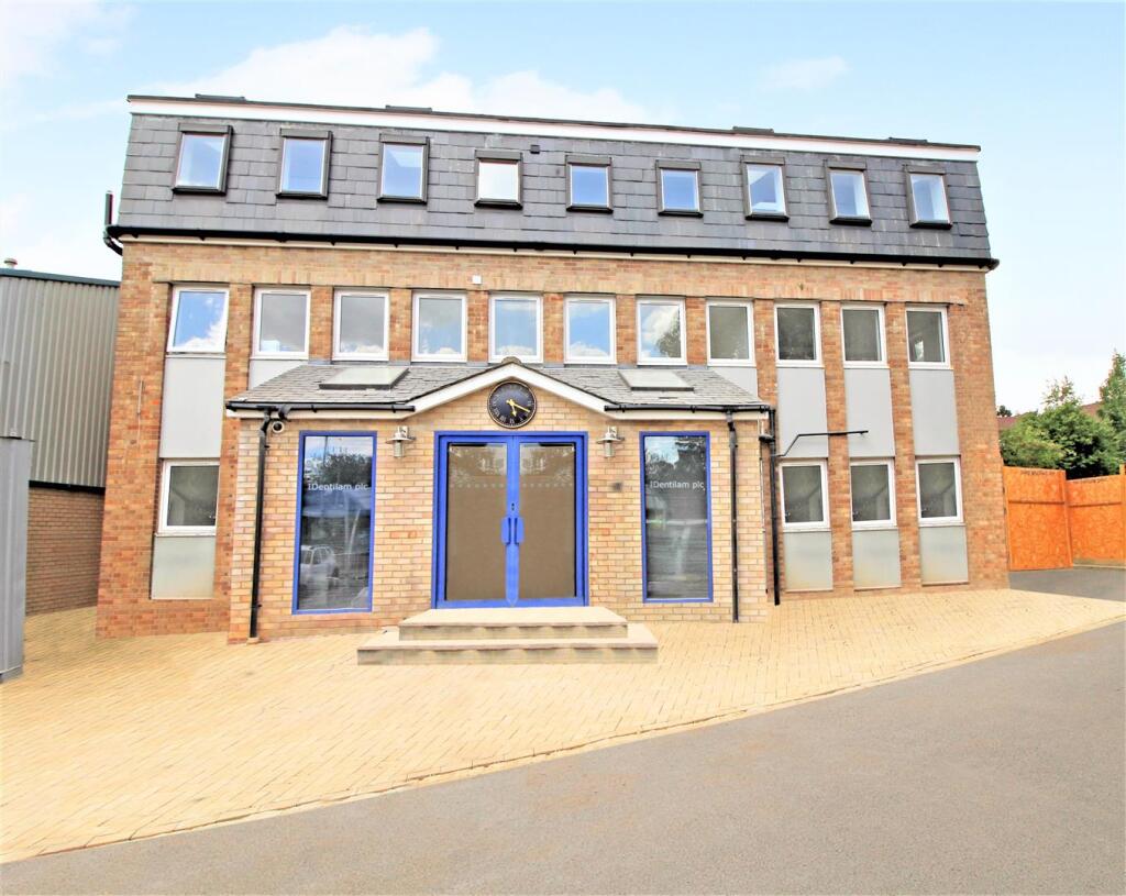 Main image of property: Bricklayer Lane, Faygate, Horsham