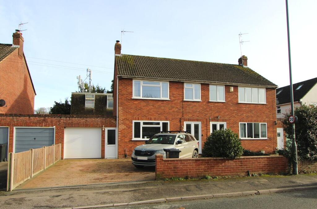 Main image of property: Broadway, Yate, BS37