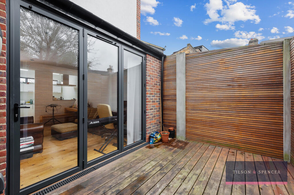 House in London, Tottenham - View 4