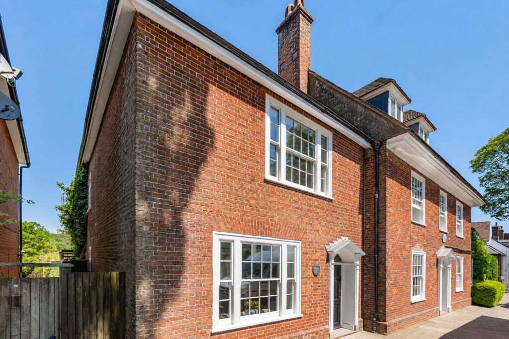 Main image of property: 3 William Curtis House, Lenten Street, Alton, Hampshire
