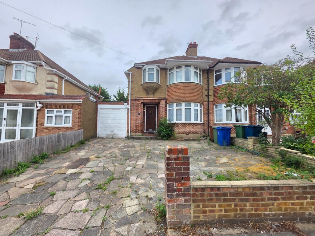 House in Harrow - View 3