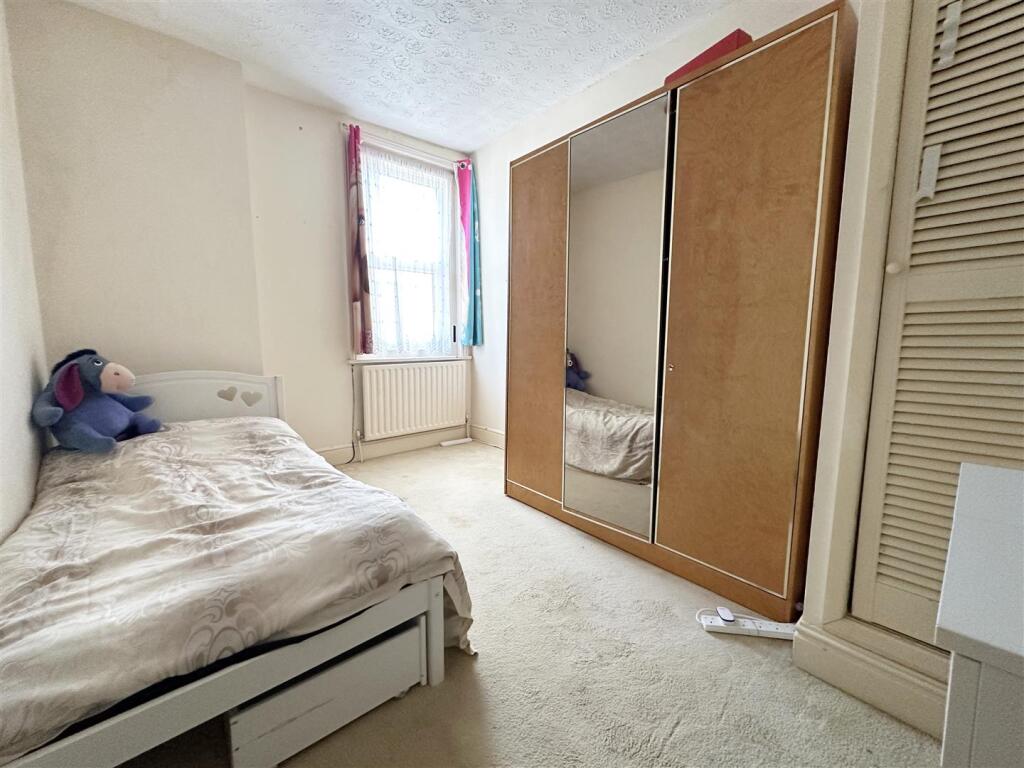 House in Portsmouth - View 4