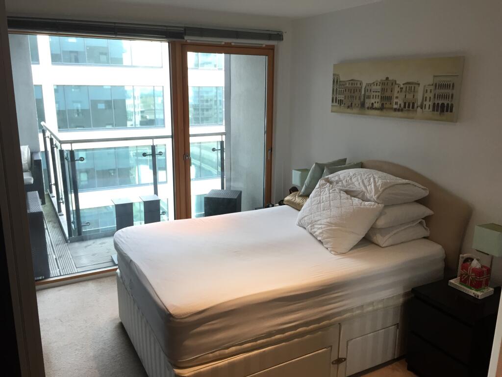 Main image of property: La Salle. leeds, LS10